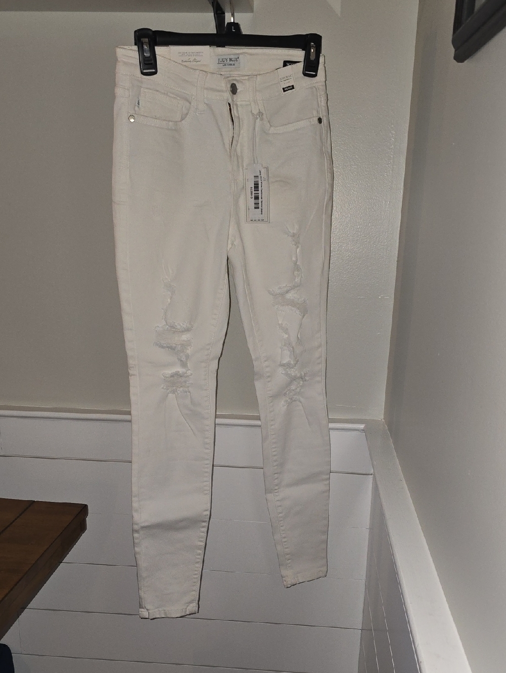 Judy Blue White Distressed Skinny Jeans